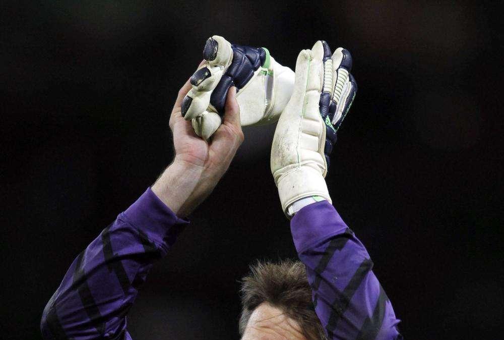 Van der Sar: "Juve, il Celtic Park è un inferno"