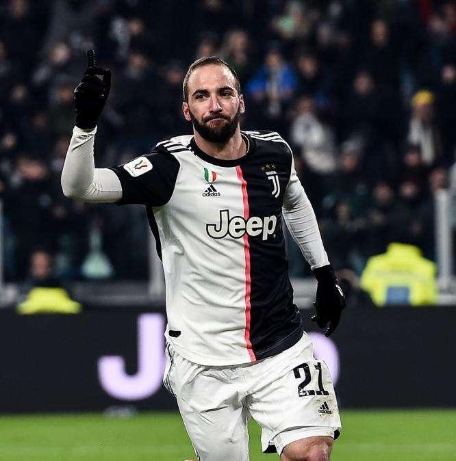 Higuain, giallo sul rientro. La Juve vuole cederlo o risolvere il contratto a fine stagione. Nel mirino bianconero Chiesa e Icardi