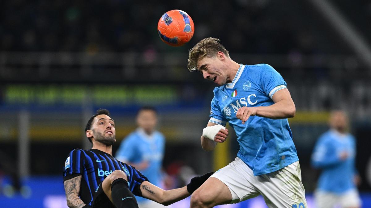 Qui Napoli - Hojlund: "Lukaku? So giocare anche a due punte. Domani per noi è importante vincere, abbiamo gli stessi punti del Copenhagen"