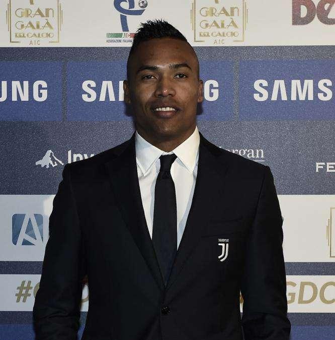 TMW - Niente maxi rinnovo per Alex Sandro, sarà addio in estate