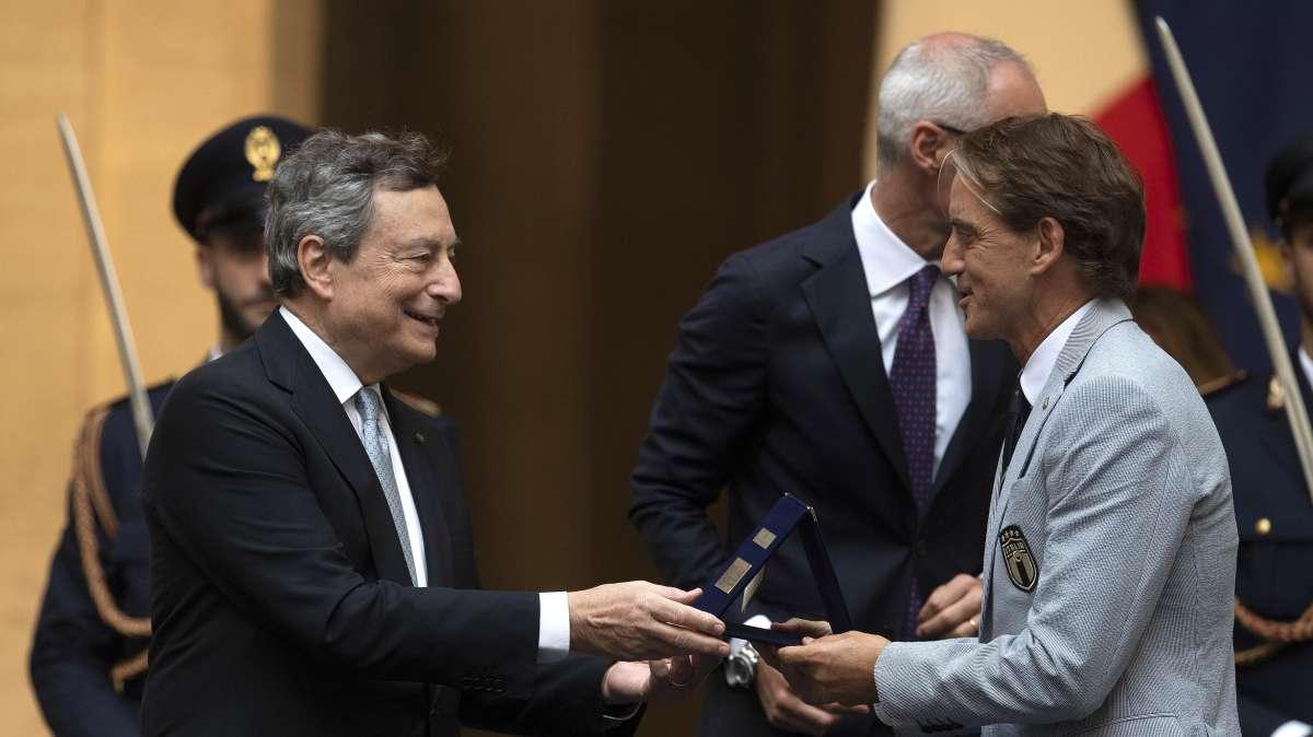 Gazzetta - Palla a Draghi 