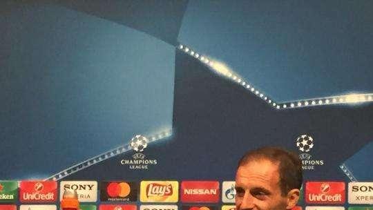 LIVE TJ - ALLEGRI: "Serve Juve lucida e fredda. Dybala sta bene. Tatticamente forse cambieremo qualcosa". DANI ALVES: "Al Camp Nou gare lunghe, ma possiamo far male al Barça" (INTEGRALE)