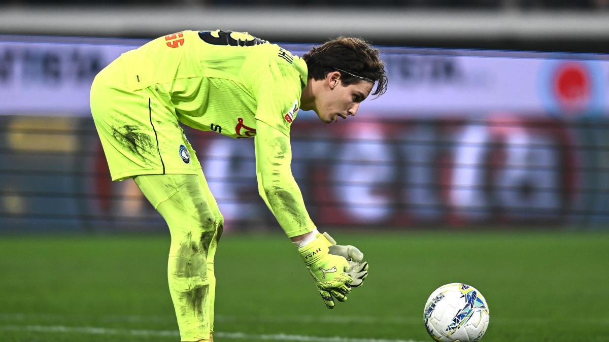 Juve, in porta piace Carnesecchi: anche l'Inter in corsa 