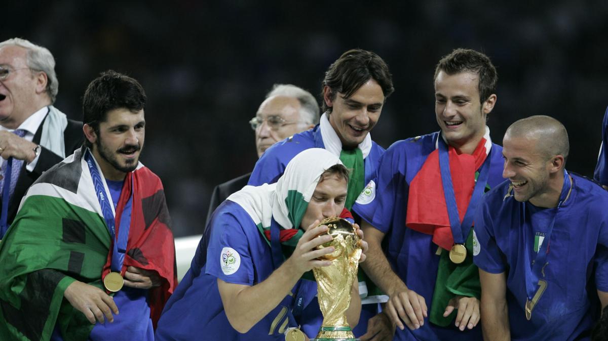 Italia, 20 anni dopo: il Palmeiras scende in campo con una maglia omaggio al 2006