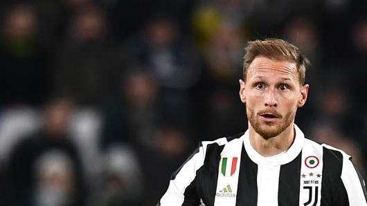 HOWEDES: "Sono infinitamente deluso. Apprezzo molto il fatto di avere la squadra al mio fianco. Farò di tutto per tornare il più presto possibile. In bocca al lupo per stasera"