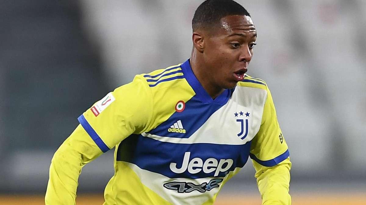 UFFICIALE - Aké lascia la Juve e si trasferisce all'Yverdon Sport FC