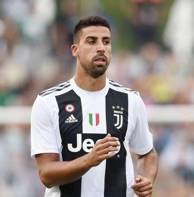 KHEDIRA SU TWITTER: "Vittoria in casa, ora lo United"