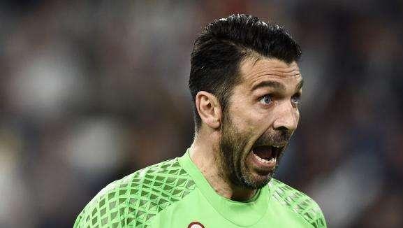 BUFFON a Uefa.com: "Potevamo fare a meno di subire due gol in Champions. Con Bonucci, Barzagli e Chiellini grande empatia. Nessuna difesa come la nostra"