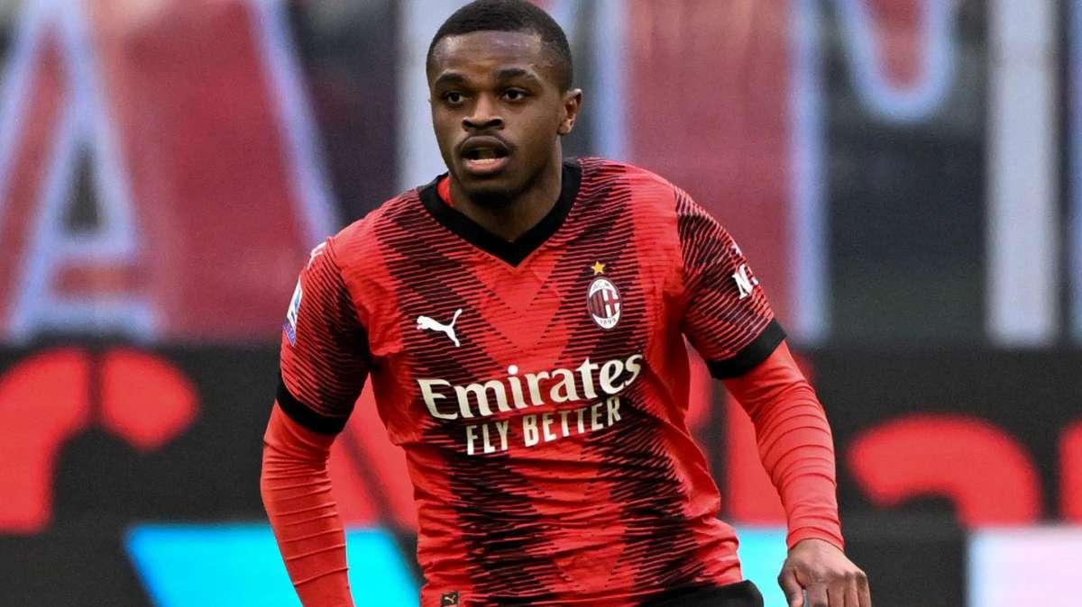 Milan, Kalulu continua a lavorare agli ordini di Fonseca: manca l'ok alla Juve