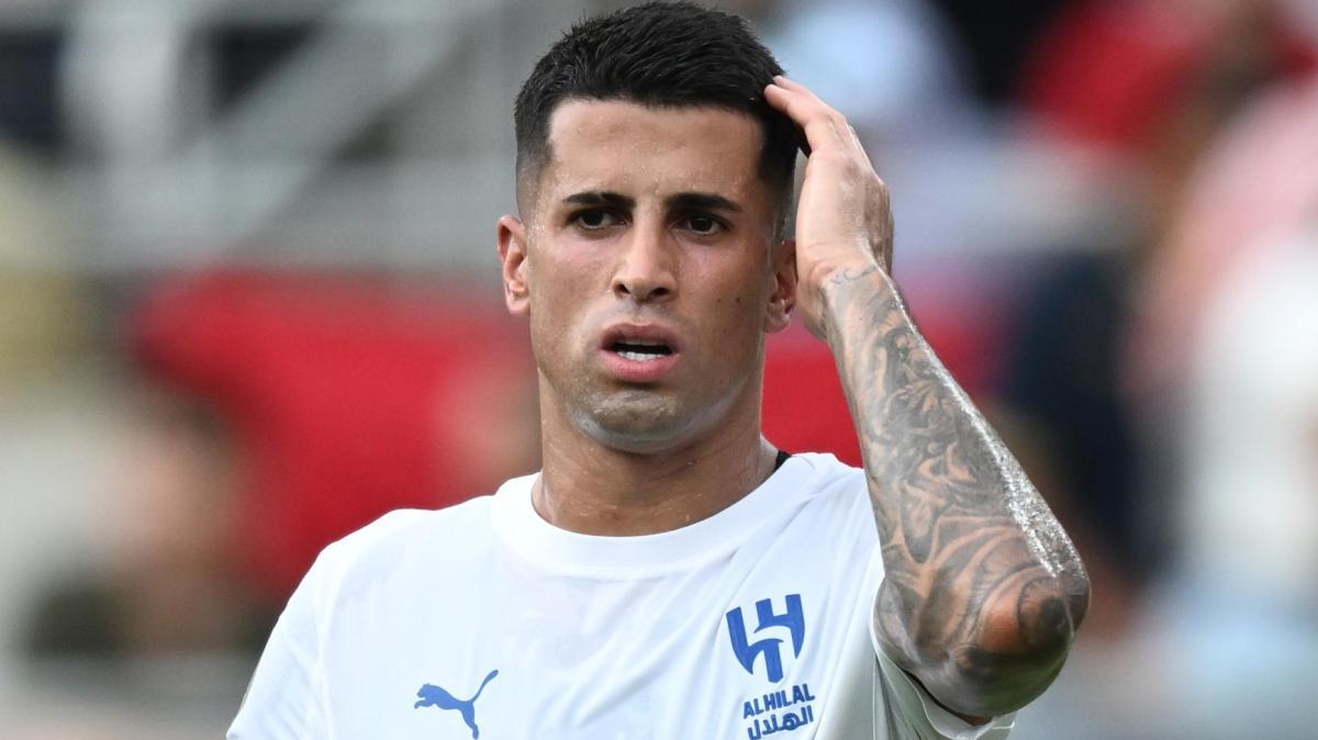 Suggestione Cancelo per Inter e Juventus, ma l'ingaggio resta un grosso ostacolo