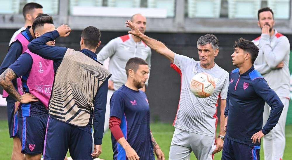 Europa League - Mendilibar: "Siviglia favorito per la sua storia"