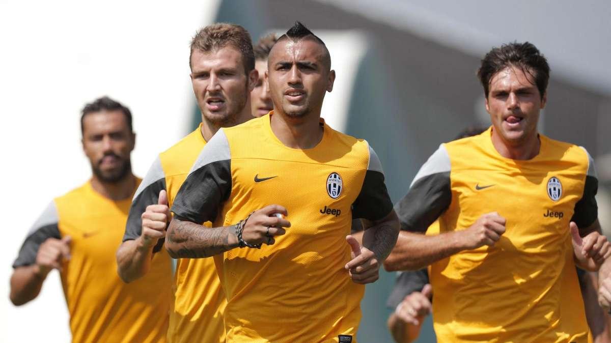 CHAT  LIVE -TUTTOJUVE CON MASSIMO PAVAN: Sanchez? "Non ora. Quagliarella indiziato numero uno alla cessione. Centurion interessante...lunedi indicazioni sull'esterno"