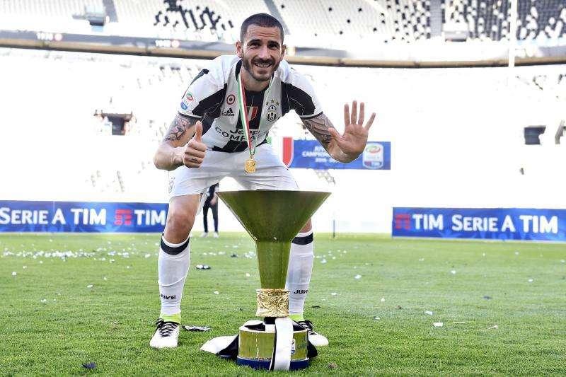 Allegri blinda Bonucci, il Chelsea si arrende e punta van Dijk per la difesa