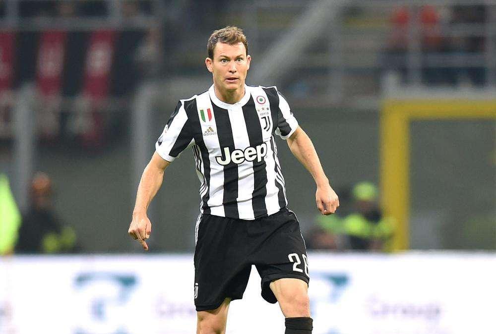 Sportitalia - Marsiglia su Lichtsteiner. La Juve fa resistenza, ma è pronta a fiondarsi su Darmian