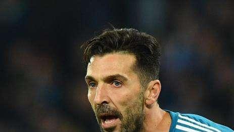 LIVE TJ - BUFFON: "Fino a giugno sarò un calciatore. Poi parlerò con il Presidente. Se sarò un punto fermo decideremo se andare avanti o fermarsi"