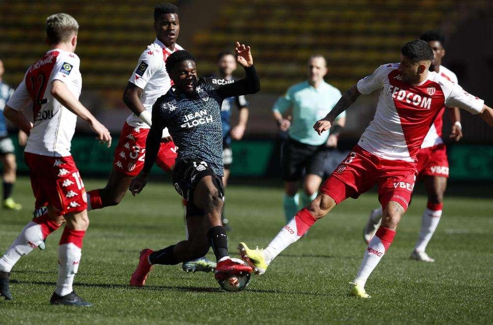 Tris del Lorient, adesso è capolista con il PSG e il Marsiglia