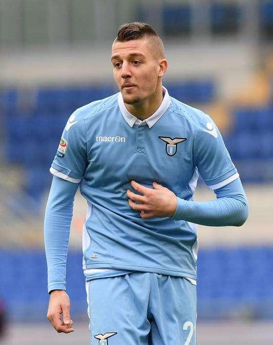 Milinkovic-Savic: "Si sentono tante cose, ma io non ci penso nemmeno a lasciare la Lazio"