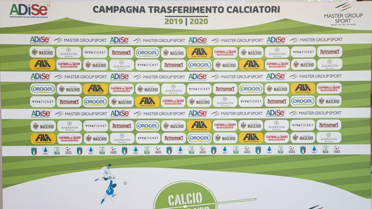 Calciomercato Juventus h24 - David, ora o mai più, Zirkzee aumentano le concorrenti. Sorloth e Hojbjerg sul mercato