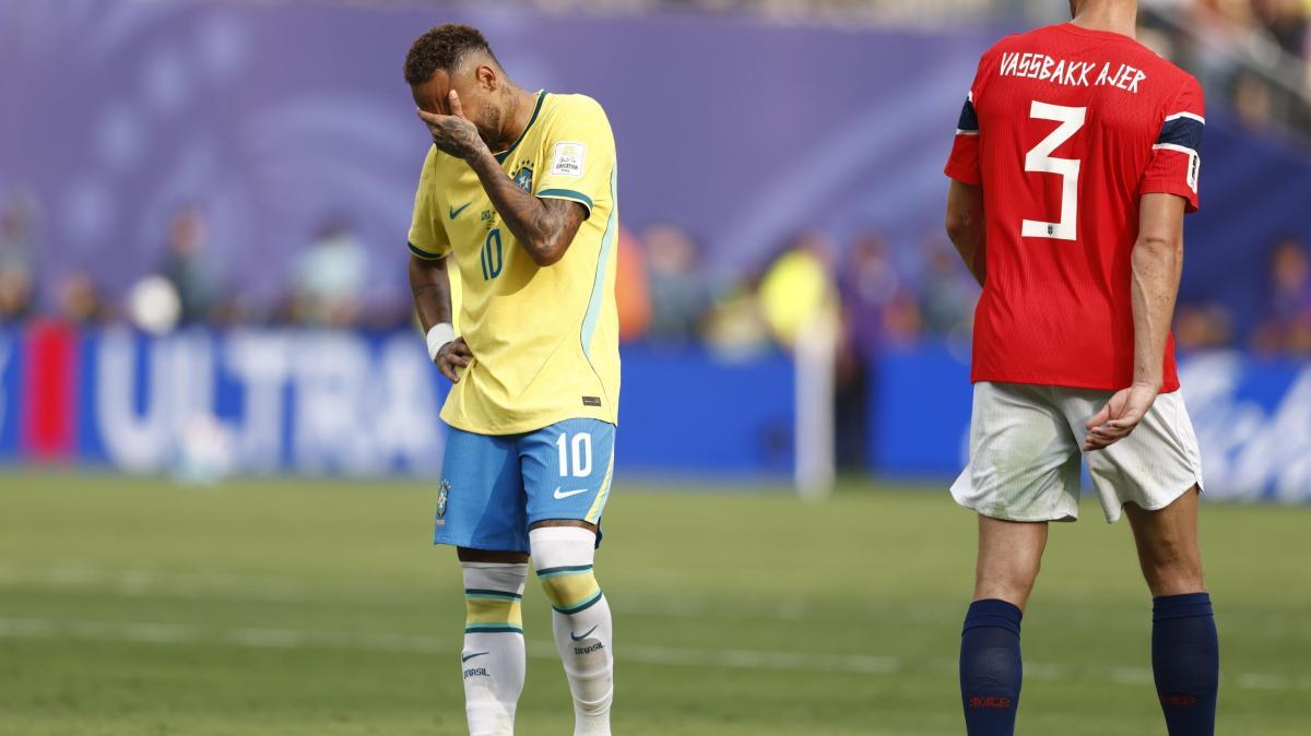 Mondiali: Neymar Jr dice addio alla Selecao, 'Ci ho provato, ora è finita'