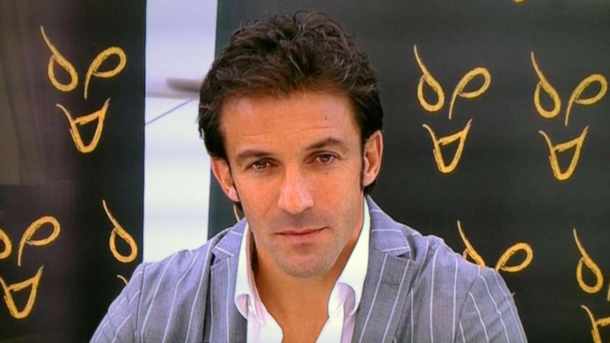 Del Piero: "Ringrazio Tevez per le belle parole nei miei confronti, gli auguro di indossare la 10 con amore"