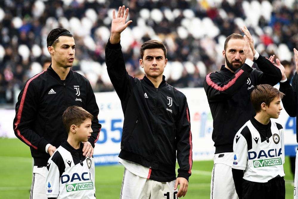 DYBALA SU INSTAGRAM: “Dai un titolo a questa foto”