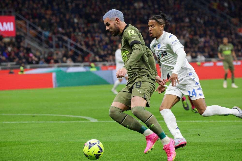 Champions - Milan, Theo: "Col tifo di San Siro giocheremo in 12"