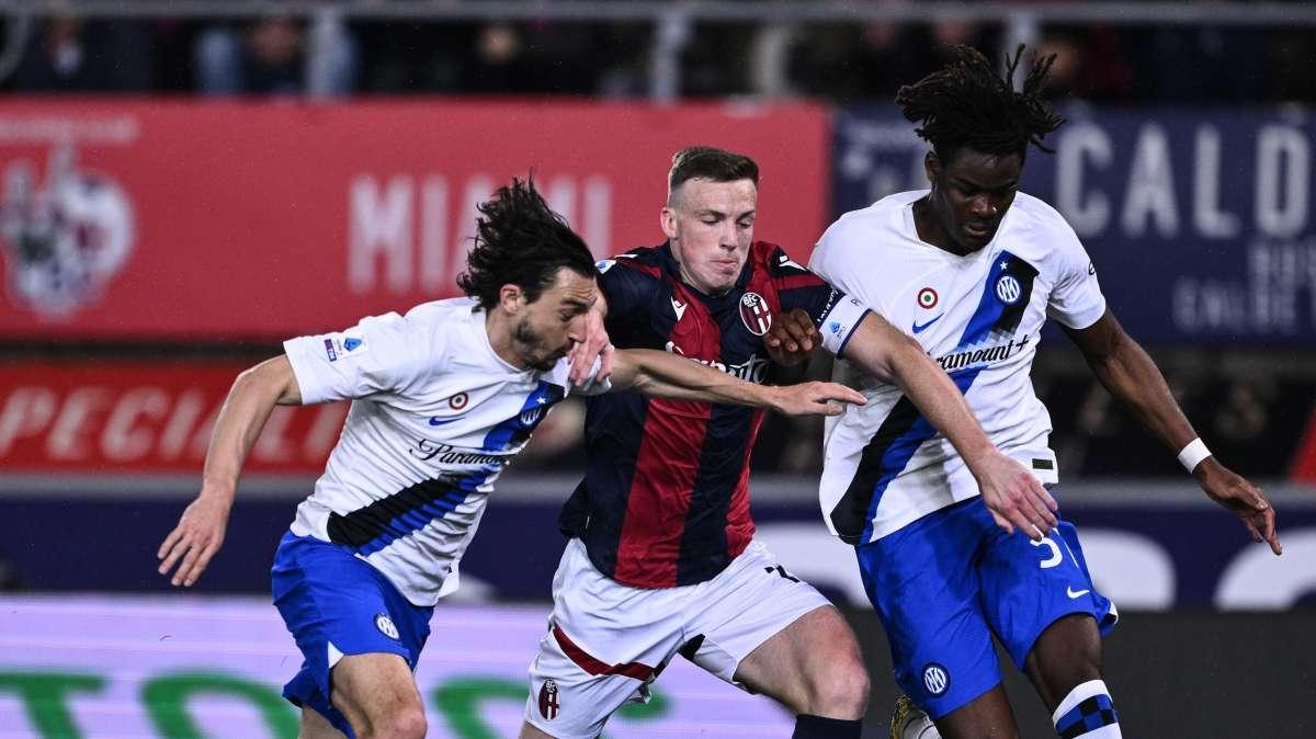 Repubblica - La Juve cerca il doppio colpo dal Bologna: piacciono Ferguson e Calafiori