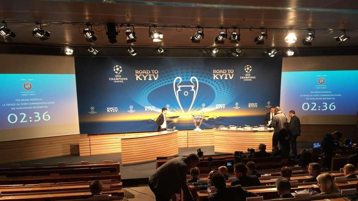 LIVE TJ - SORTEGGI CHAMPIONS - Sorteggio duro per la Juve: gruppo H con PSG, Benfica e Maccabi Haifa. Inter con Bayern e Barca, va meglio a Milan e Napoli