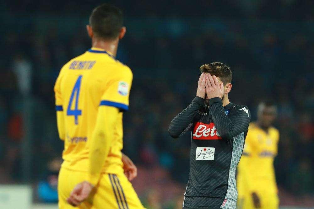Nell'affare tra Napoli e Juventus non tutti giocano chiaro 