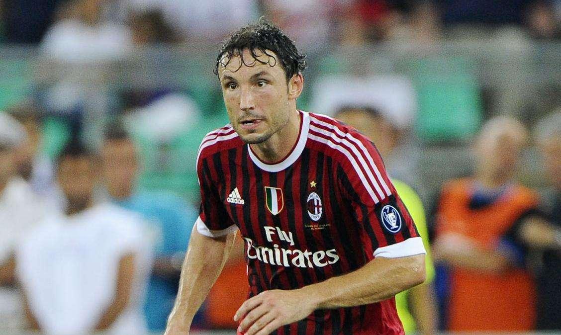 Gazzetta - Van Bommel: "Si sentre la mancanza di Pirlo, ha grandi qualità"