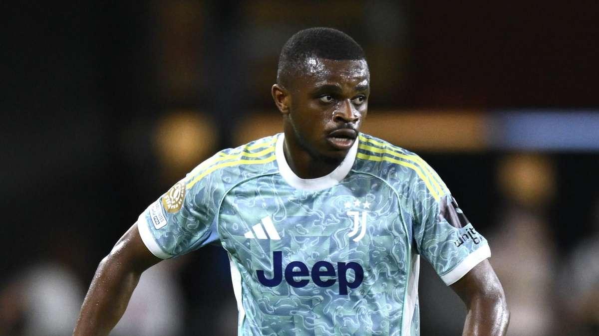 I giocatori della Juve su "X" augurano il buongiorno ai tifosi dal ritiro di Herzogenaurach