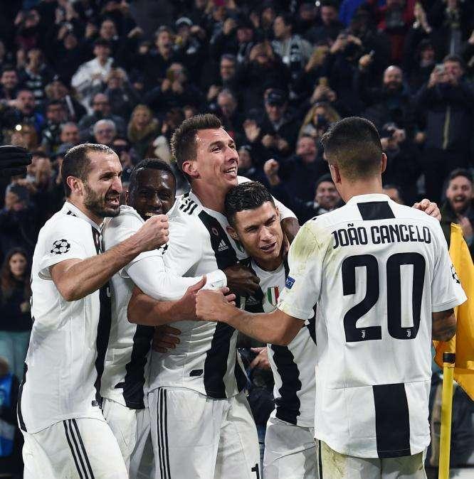CHE TRIO!
