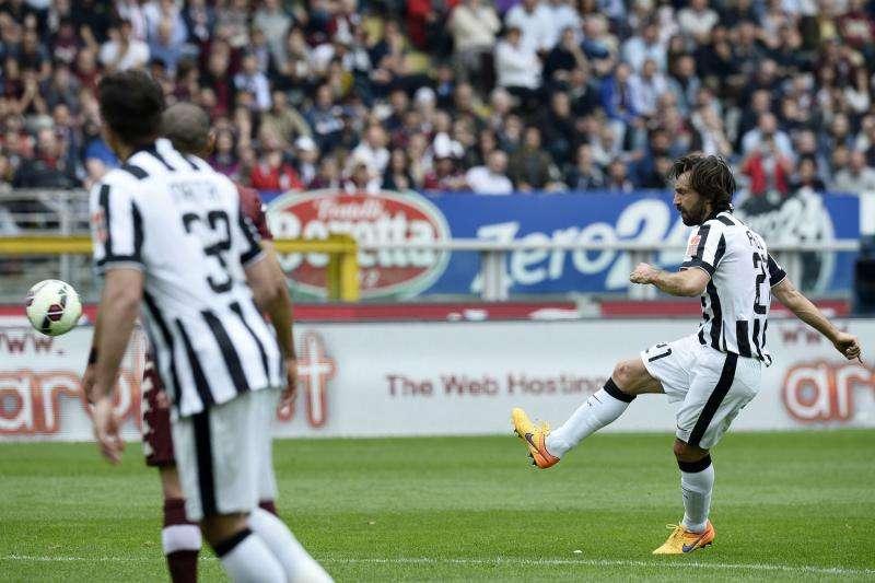 Pirlo raggiunge Mihajlovic a quota 28