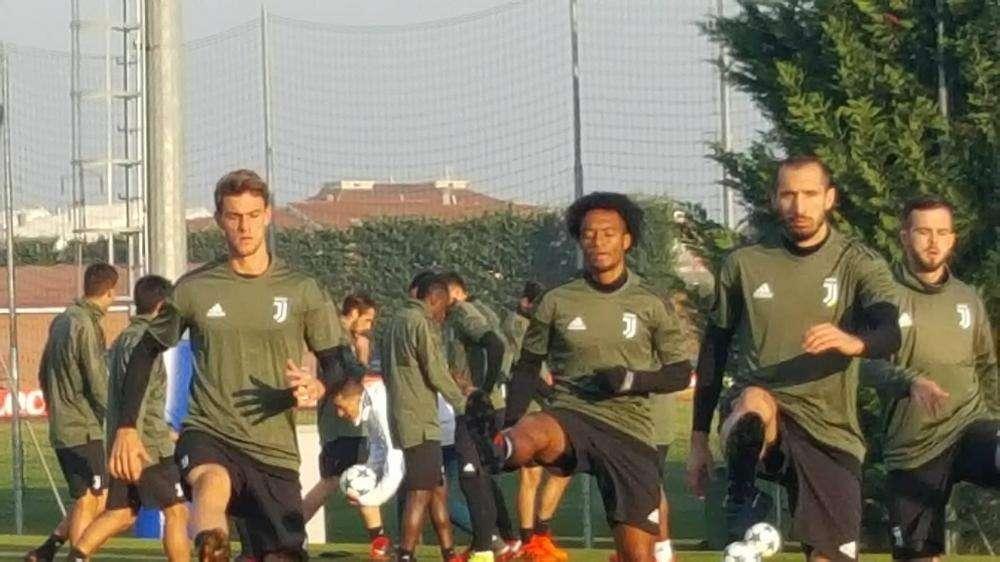 LIVE FOTO-VIDEO - La rifinitura della Juventus