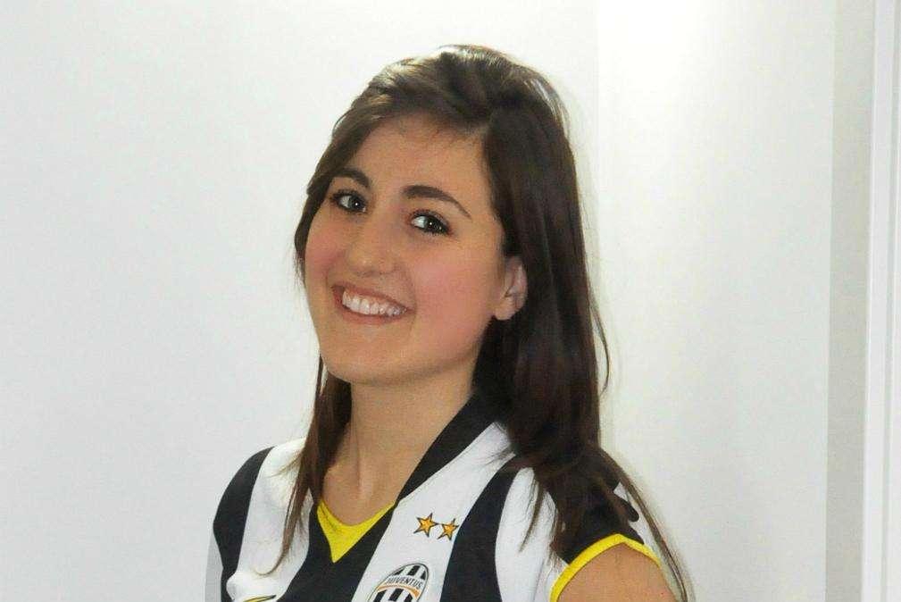TUTTOJUVE GIRLS- TUTTOJUVE VI PRESENTA: LAURA CURCIO