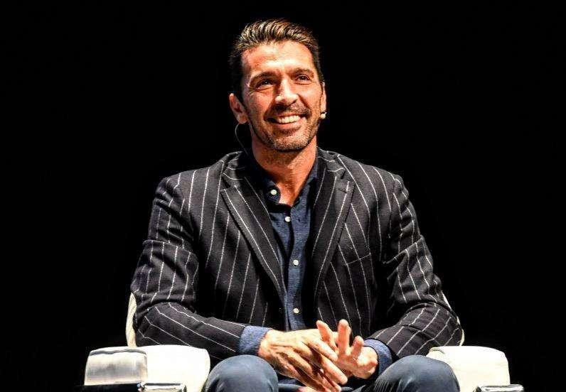 Ilaria D'Amico racconta la relazione con Buffon: "Gelosia? Se ti ami, c'è"