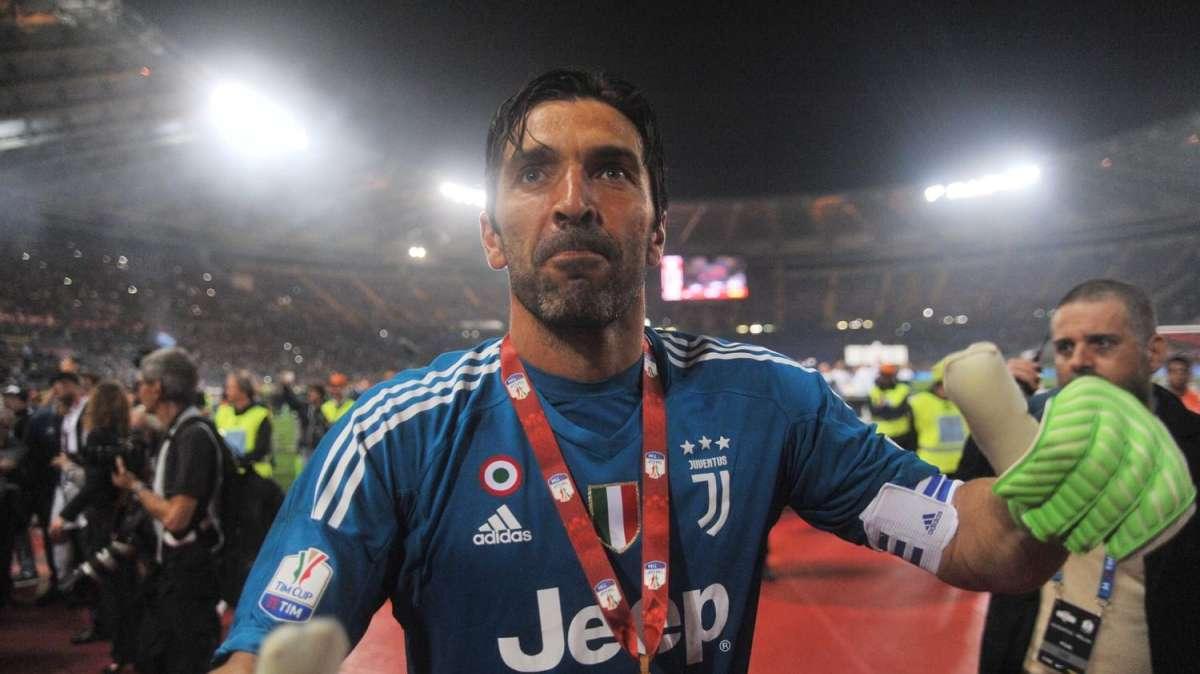 BUFFON: "Il ritiro fa paura, ma sono Buffon e voglio esserlo fino all'ultimo minuto"