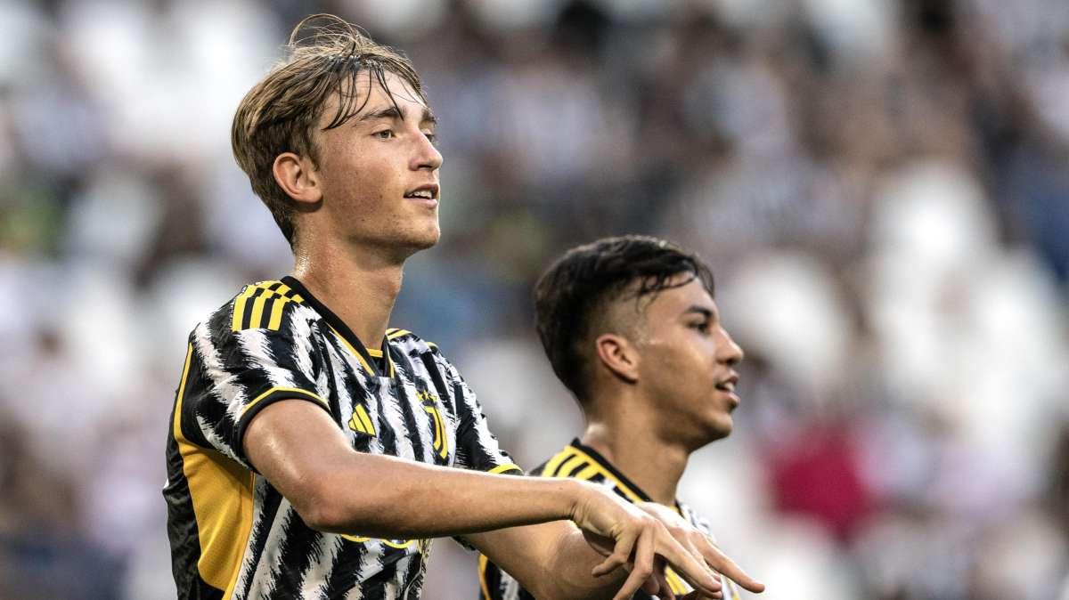 Sky - Oggi dovrebbe arrivare l'ufficialità di Huijsen al Frosinone