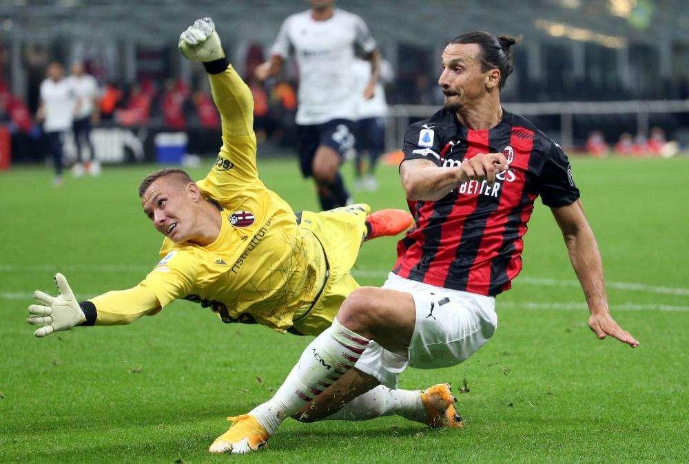 Ibrahimovic trascina il Milan, Bologna ko