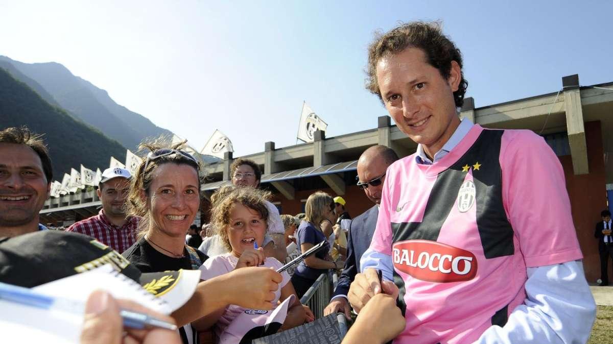 JOHN ELKANN vola basso: "Juve, la strada è lunga, bisogna ancora mangiare tanta erba. Siamo gli unici ad aver investito seriamente nel calcio"