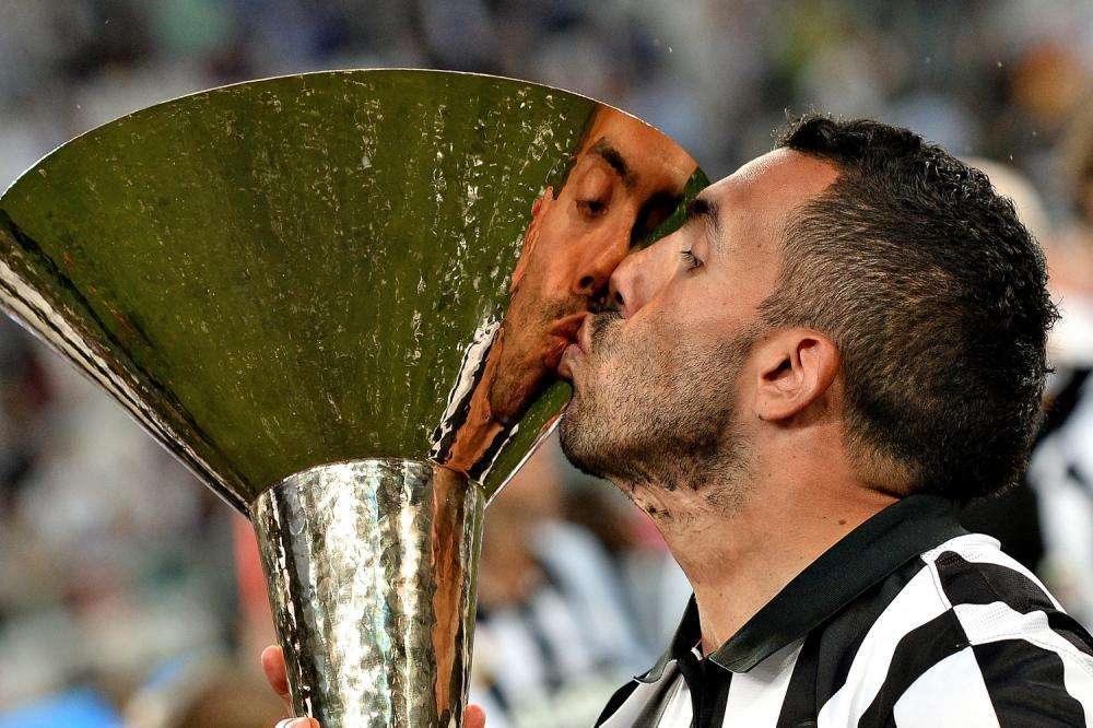 VIDEO - La Juventus rievoca gol da cineteca di Tevez al Milan del 2014