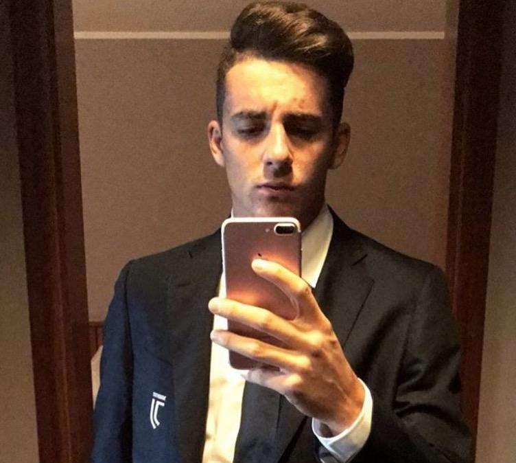 Caligara è arrivato a Cagliari: "Felicissimo di essere qui. Il mio modello è Marchisio"