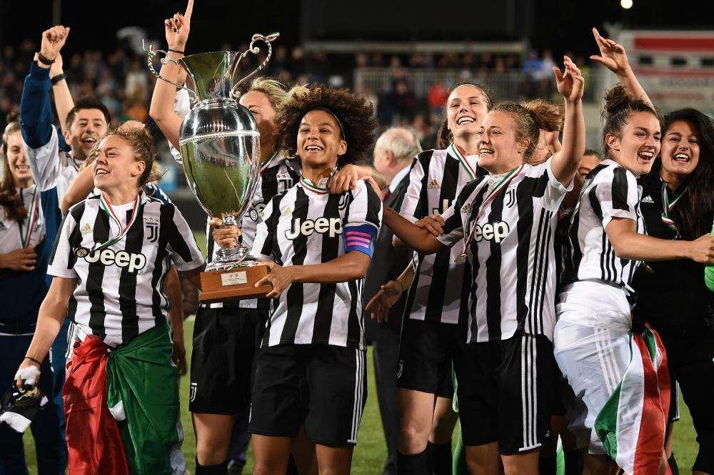 Chiellini si congratula con la Juventus Women 