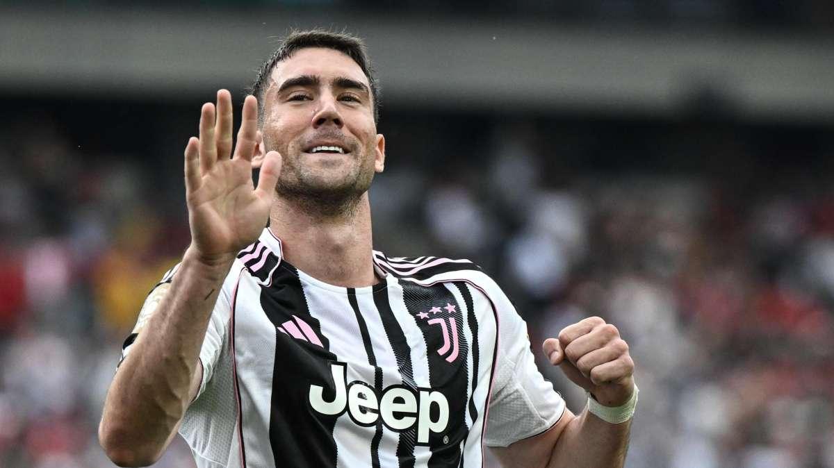 Graziani: "Vlahovic accetterebbe un rinnovo con la Juve, anche al ribasso" 