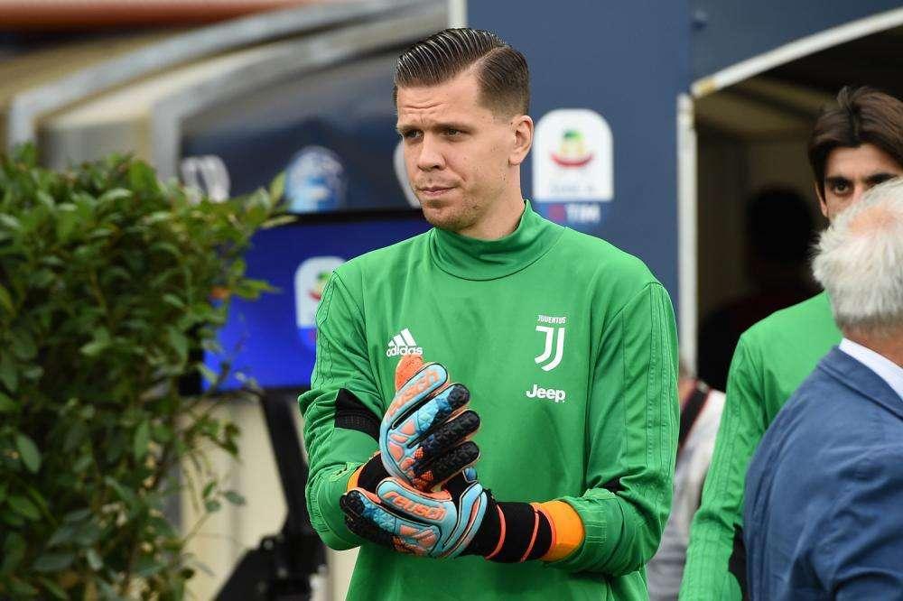 SZCZESNY SU Instagram: “Top top top”