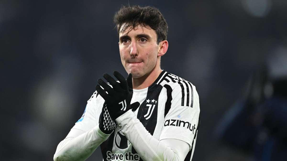 Sky - Di Marzio: "Il Milan pensa a Cambiaso. E' la prima scelta di Allegri in caso di addio di Theo Hernandez"