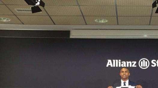 LIVE TJ - DOUGLAS COSTA A JTV: "Un'emozione far parte della storia della Juve. Mi ispiravo a Ronaldinho. L'11 di Nedved grande responsabilità, spero di ottenere le sue vittorie. Vidal mi ha detto..."