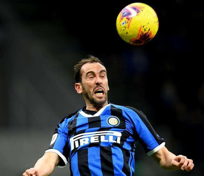 Coronavirus, Godin: "Siamo rimasti esposti fino all'ultimo momento. In campo con la Juventus poco prima del caso Rugani"