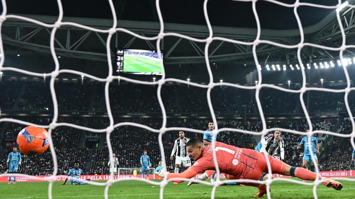Juventus, a Cagliari è già uno scontro Champions: Spalletti insegue Pisacane, ma non ammette passi falsi