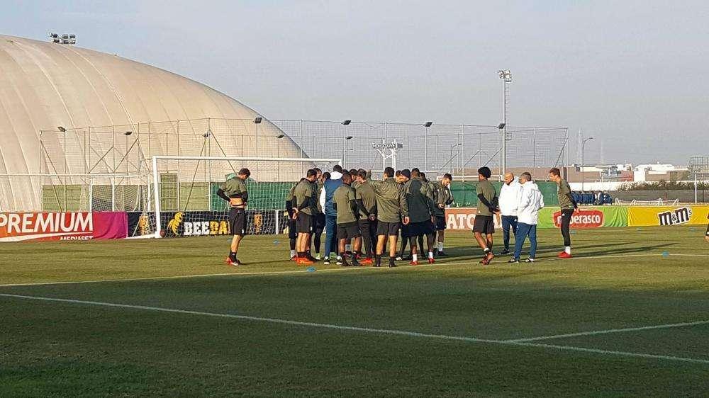 LIVE VINOVO - 22 convocati. Non c'è Bernardeschi, per lui affaticamento muscolare. Domani ipotesi 4-3-2-1. In attacco Mandzukic potrebbe riposare. Dybala e Costa alle spalle di Higuain 